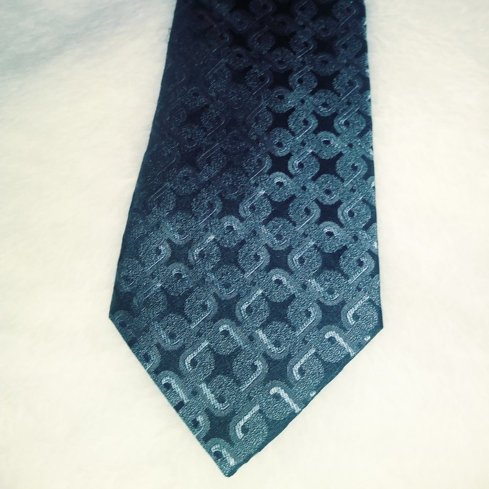 J Ferrar 100% Silk Tie